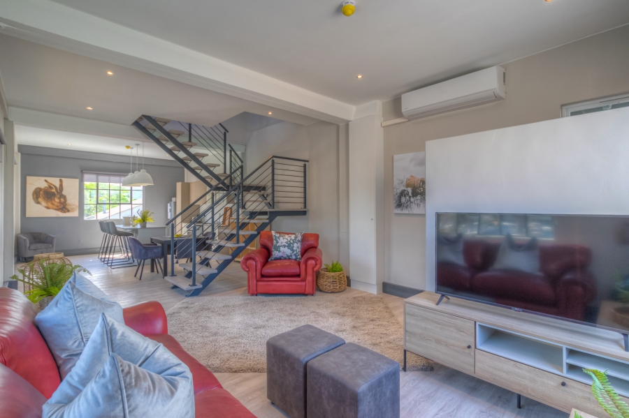 To Let 2 Bedroom Property for Rent in Paardevlei Western Cape